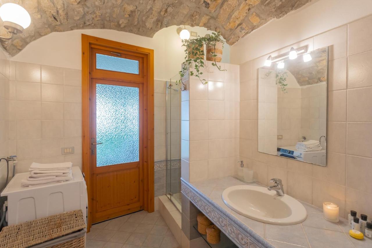 Simons Apartment With Amazing View By Rent All Como Blevio Buitenkant foto